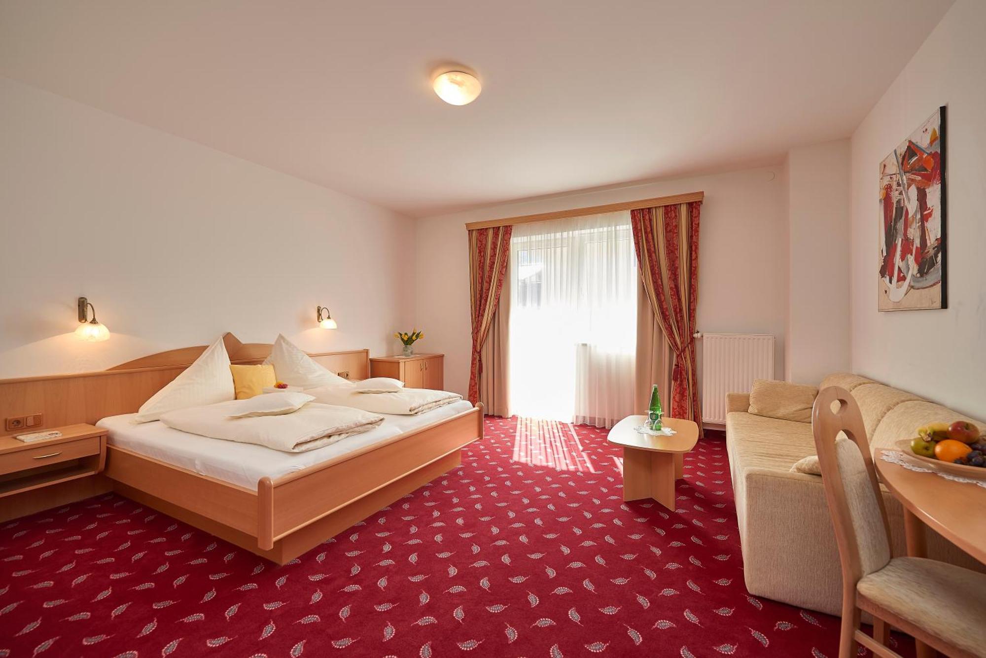 Fruehstueckshotel Birkenhof Раурис Экстерьер фото